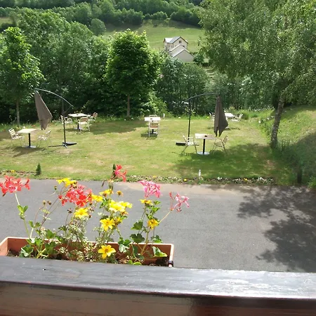 Szálloda Le Brunet Saint-Jacques-des-Blats