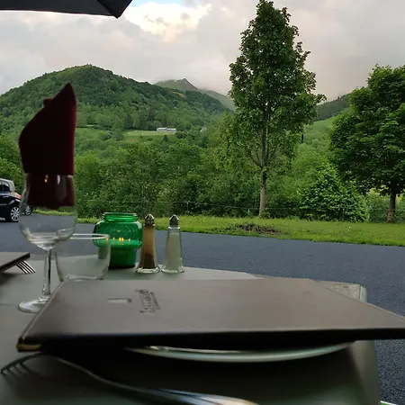 Hotel Le Brunet Saint-Jacques-des-Blats